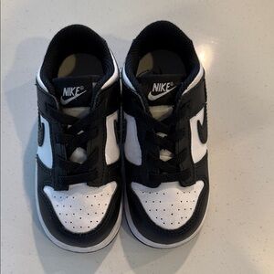 Nike Kids Sneakers in Black and White